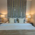 First Class 2Br With Full Burj Khalifa And Fountain View